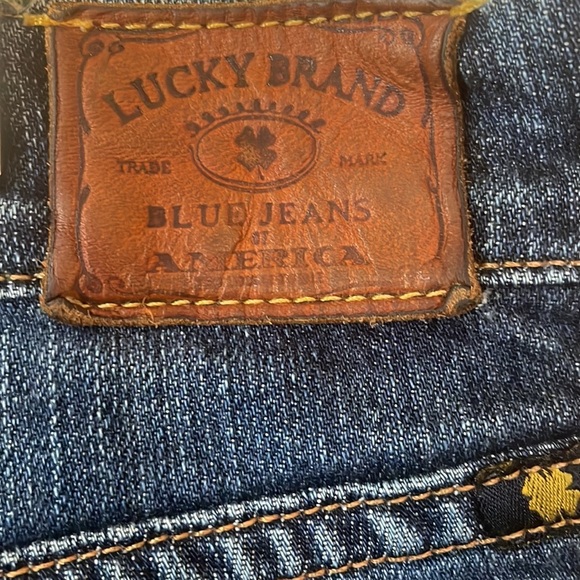 EUC Size 6/28 Lucky Brand Sweet ‘N’ Low Boot Cut Jeans D1 - Picture 7 of 8